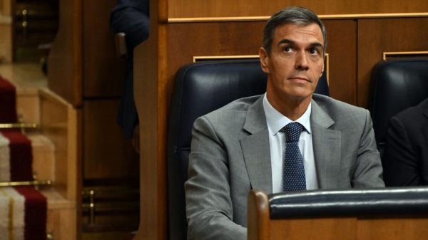 سانشيز يدعو لانتخابات مبكرة في إسبانيا إثر انتكاسته البرلمانية بشأن أزمة السكن سانشيز يدعو لانتخابات مبكرة في إسبانيا إثر انتكاسته البرلمانية بشأن أزمة السكن