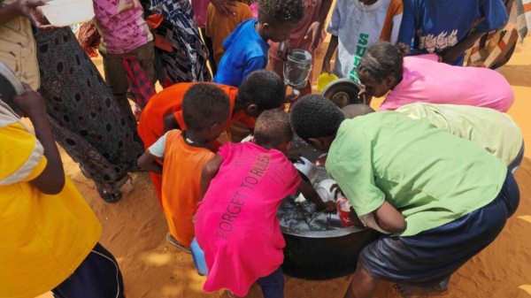 ممثل يونيسف في السودان يحذ ر من كارثة هائلة تتفاقم في الأبي ض ممثل يونيسف في السودان يحذ ر من كارثة هائلة تتفاقم في الأبي ض