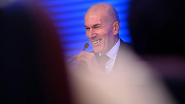 الطريق الطويل لزيدان يقوده إلى رأس الجهاز الفني لمنتخب فرنسا