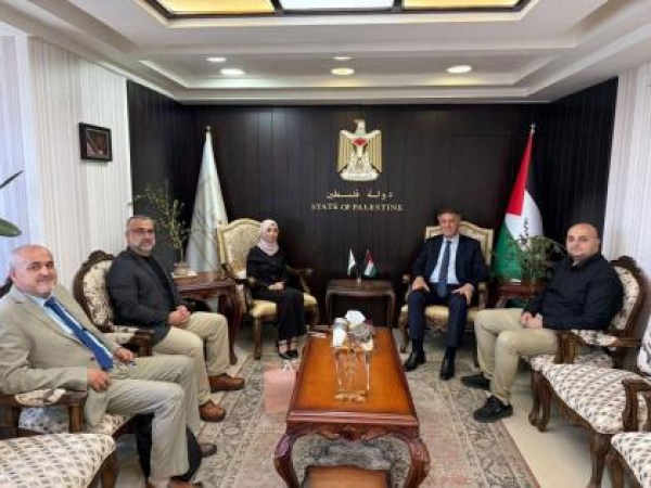 المركز العربي الدولي للأبحاث والدراسات الاستراتيجية يكرم الإعلام الرسمي الفلسطيني تقديرا لدوره الوطني والإنساني