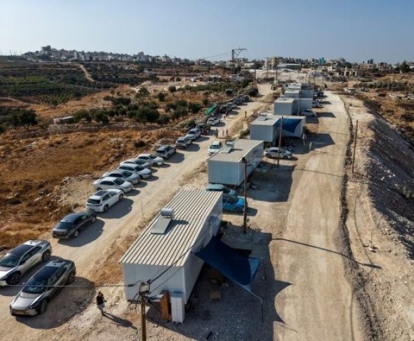 وزير الخارجية البريطاني أعتقد بشدة أن ما فعلناه مع المستوطنات كان الشيء الصحيح