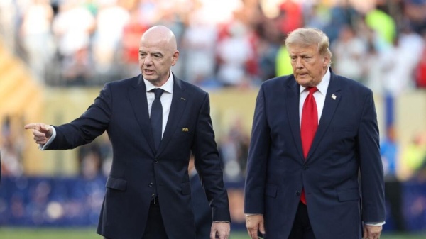 صيحات استهجان تستقبل ترامب وإنفانتينو في نهائي كأس العالم صيحات استهجان تستقبل ترامب وإنفانتينو في نهائي كأس العالم