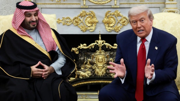 ترامب يحيل اتفاقا نوويا مع السعودية إلى الكونغرس ويربط تنفيذه بالتطبيع مع إسرائيل ترامب يحيل اتفاقا نوويا مع السعودية إلى الكونغرس ويربط تنفيذه بالتطبيع مع إسرائيل