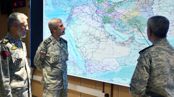 إيران تعرض مكافآت لاستهداف عسكريين أمريكيين وإسرائيل تتوعد حزب الله بضربات جديدة إيران تعرض مكافآت لاستهداف عسكريين أمريكيين وإسرائيل تتوعد حزب الله بضربات جديدة