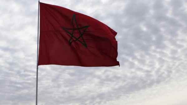 توقيف الصحافي الفرنسي المغربي علي لمرابط لدى وصوله إلى طنجة توقيف الصحافي الفرنسي المغربي علي لمرابط لدى وصوله إلى طنجة