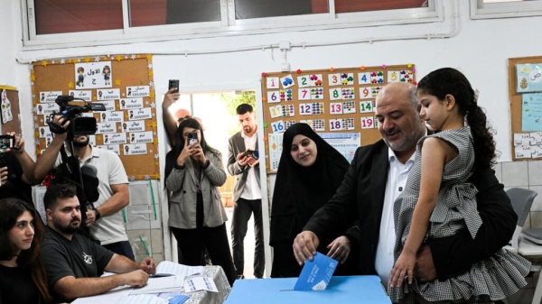 الانتخابات الإسرائيلية هل سيكون للأحزاب العربية صانعة الملوك الدور الحاسم في تشكيل الحكومة الانتخابات الإسرائيلية هل سيكون للأحزاب العربية صانعة الملوك الدور الحاسم في تشكيل الحكومة