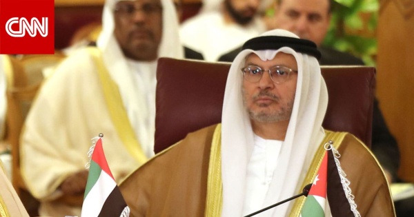 قرقاش يعلق على اتصال وزير خارجية إيران بنظيره الإماراتي عبدالله بن زايد