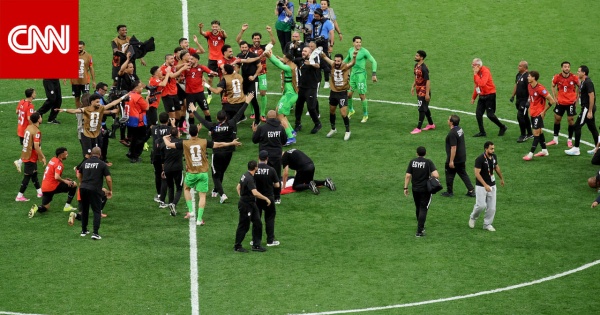 سيارة هدية لجميع أفراد بعثة منتخب مصر يقدمها رجل أعمال إماراتي سيارة هدية لجميع أفراد بعثة منتخب مصر يقدمها رجل أعمال إماراتي