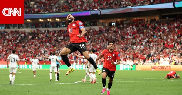 ع المكسب كله يرقص هكذا احتفل صلاح ورفاقه بفوز مصر التاريخي في كأس العالم ع المكسب كله يرقص هكذا احتفل صلاح ورفاقه بفوز مصر التاريخي في كأس العالم