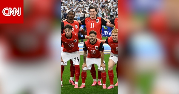 سر الأحذية الوردية في كأس العالم لماذا يرتديها نجوم الكرة