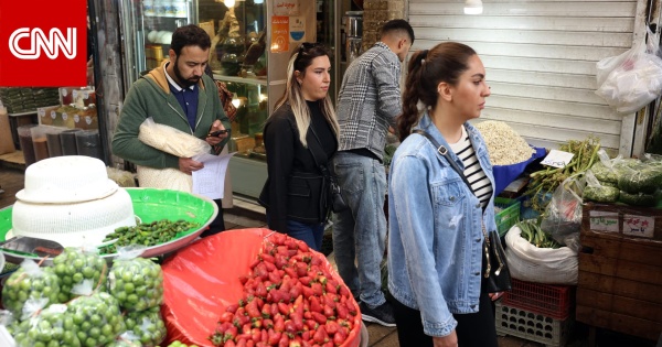 التضخم يفاقم الفقر في إيران وخبير يحذر من تدهور الأوضاع التضخم يفاقم الفقر في إيران وخبير يحذر من تدهور الأوضاع