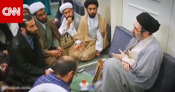 وسط تكهنات حول صحته إعلام إيراني ينشر فيديو لمجتبى خامنئي وسط تكهنات حول صحته إعلام إيراني ينشر فيديو لمجتبى خامنئي