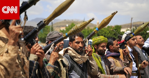 فيديو مزعوم لـ اشتعال سفينة إنزال عسكرية سعودية قبالة سواحل المخا هذه حقيقته