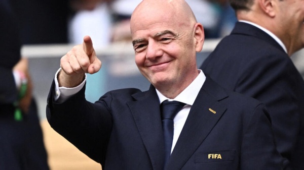 بينما يتلقى دعما من حلفائه الاتحاد النرويجي لكرة القدم يطالب إنفانتينو بالاستقالة بينما يتلقى دعما من حلفائه الاتحاد النرويجي لكرة القدم يطالب إنفانتينو بالاستقالة