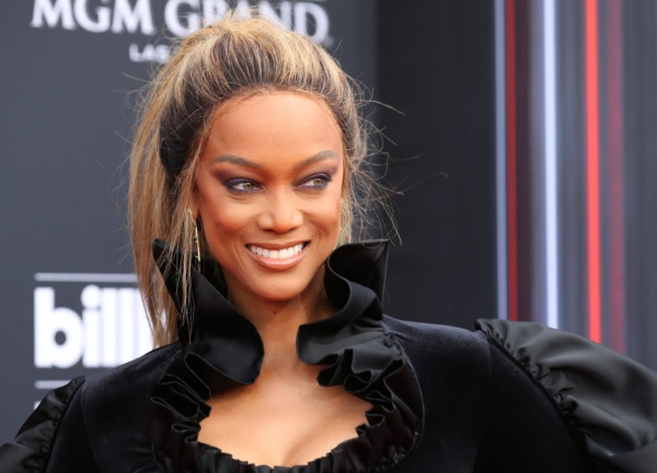 ترفع تايرا بانكس دعوى قضائية ضد netflix بسبب الفيلم الوثائقي america s next top model بدعوى التشهير ترفع تايرا بانكس دعوى قضائية ضد netflix بسبب الفيلم الوثائقي america s next top model بدعوى التشهير