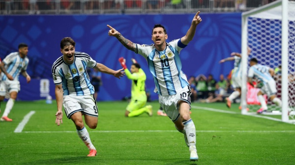 الاتحاد المصري يطالب الفيفا باستبعاد الحكم الفرنسي من كأس العالم بعد أخطاء فادحة في مباراة الأرجنتين