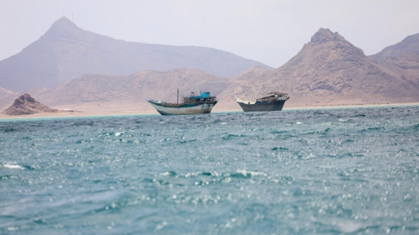 مباشر إيران تخوض حربا شاملة مع أمريكا والحوثيون في اليمن يعلنون حصارا بحريا على السعودية مباشر إيران تخوض حربا شاملة مع أمريكا والحوثيون في اليمن يعلنون حصارا بحريا على السعودية