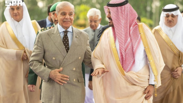 اتفاقية دفاعية مرتقبة بين السعودية وتركيا وباكستان وسط توترات إقليمية اتفاقية دفاعية مرتقبة بين السعودية وتركيا وباكستان وسط توترات إقليمية