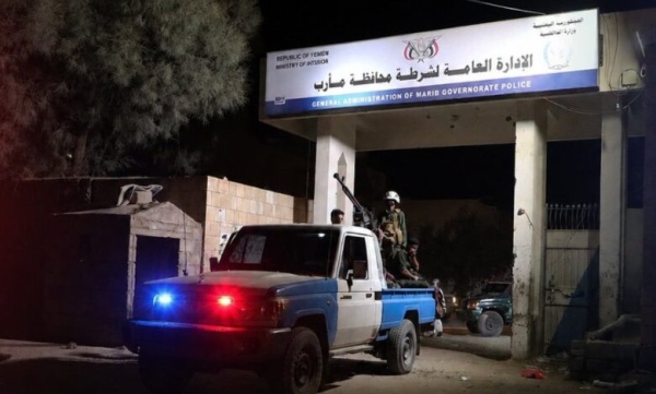 إحالة أشخاص للتحقيق بعد ضبطهم يصورون تحركات عسكرية في هذه المحافظة إحالة أشخاص للتحقيق بعد ضبطهم يصورون تحركات عسكرية في هذه المحافظة