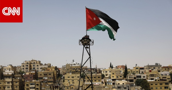 الجيش الأردني يعلن اعتراض 10 صواريخ أ طلقت من إيران الجيش الأردني يعلن اعتراض 10 صواريخ أ طلقت من إيران