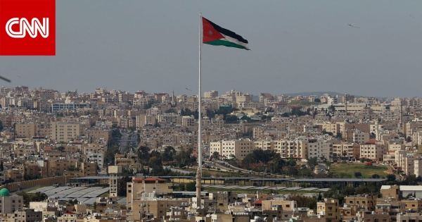 الأردن تعديل وزاري يطوي أزمة وزير العمل ويضع الحكومة أمام استحقاقات المرحلة الأردن تعديل وزاري يطوي أزمة وزير العمل ويضع الحكومة أمام استحقاقات المرحلة