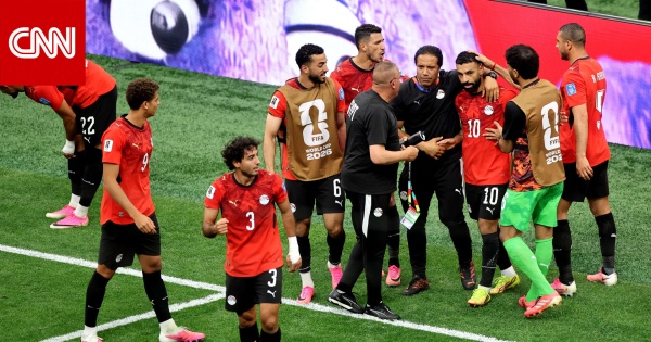 كيف عل ق نجيب ساويرس وعلاء مبارك على أول فوز مونديالي لمنتخب مصر