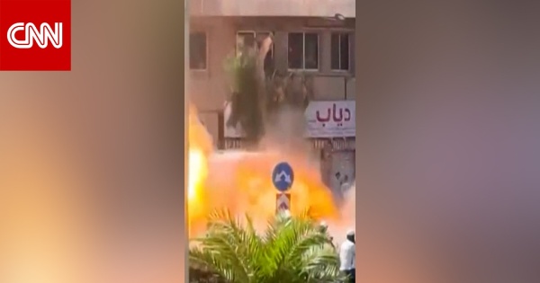 شاهد لحظة انفجار قرب فندق إقامة ماكرون بدمشق شاهد لحظة انفجار قرب فندق إقامة ماكرون بدمشق