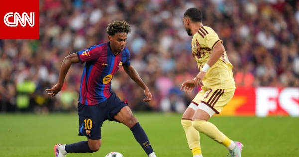 برشلونة يفوز بكأس جوان غامبر بعد تغلبه على الأهلي بفارق هدف برشلونة يفوز بكأس جوان غامبر بعد تغلبه على الأهلي بفارق هدف