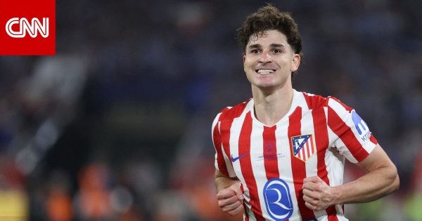 ريال مدريد يقدم عرض ا لضم جوليان ألفاريز وأتلتيكو يرد بسخرية تجعلونا نضحك ريال مدريد يقدم عرض ا لضم جوليان ألفاريز وأتلتيكو يرد بسخرية تجعلونا نضحك