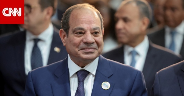 منتخب مصر يتلقى رسالة من السيسي بعد التأهل إلى ثمن نهائي المونديال منتخب مصر يتلقى رسالة من السيسي بعد التأهل إلى ثمن نهائي المونديال