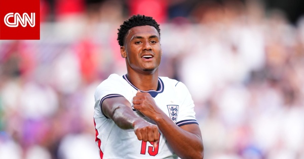من هو أولي واتكينز الذي بات على أعتاب الانتقال إلى الدوري السعودي من هو أولي واتكينز الذي بات على أعتاب الانتقال إلى الدوري السعودي