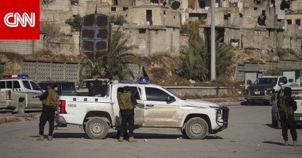 سوريا إصابات إثر انفجار عبوة ناسفة في حافلة لقوى الأمن الداخلي سوريا إصابات إثر انفجار عبوة ناسفة في حافلة لقوى الأمن الداخلي