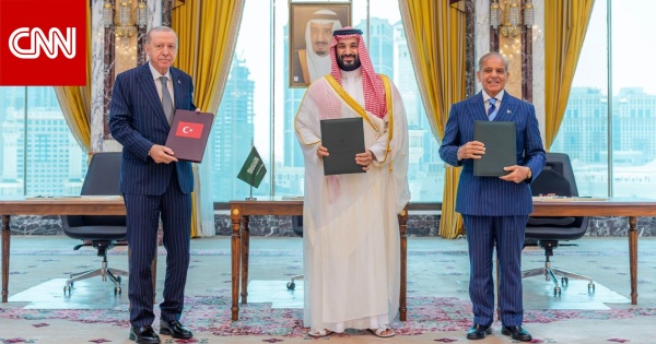 وزير خارجية باكستان ينشر 7 إيضاحات حول اتفاقية مكة للدفاع المشترك مع السعودية وتركيا