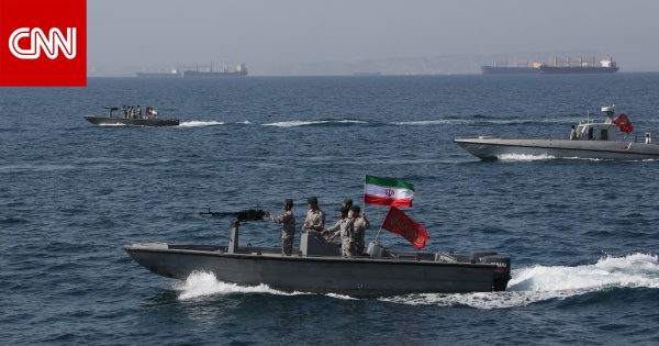 إيران اندلاع حريق في ناقلة نفط بعد محاولتها عبور مسار م فخخ بالألغام قرب هرمز