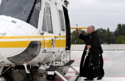 photos la county rescue helicopter touches for blessing as st francis medical team thanks first responders
