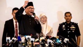 malaysia new pm anwar says first priority is cost of living