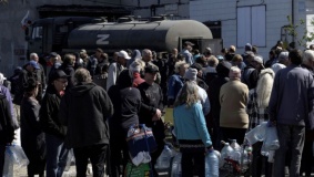 ukraine large convoy from mariupol reaches safety