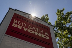 meme stock bed bath beyond plunges more than 40 percent