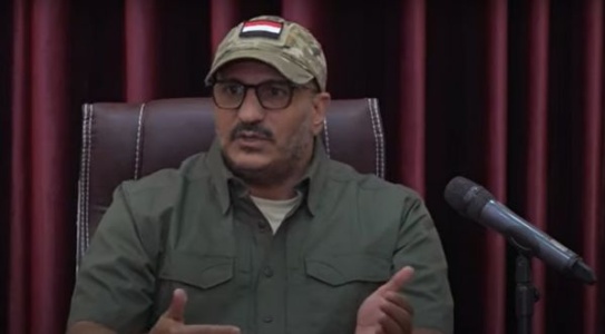 فيديو| التقى عدداً من الصحفيين والناشطين.. العميد طارق صالح: بوصلتنا ثابتة ولن تحيد عن تحرير صنعاء
