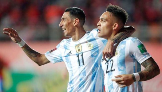 الأرجنتين بدون ميسي تنتصر على تشيلي في تصفيات المونديال