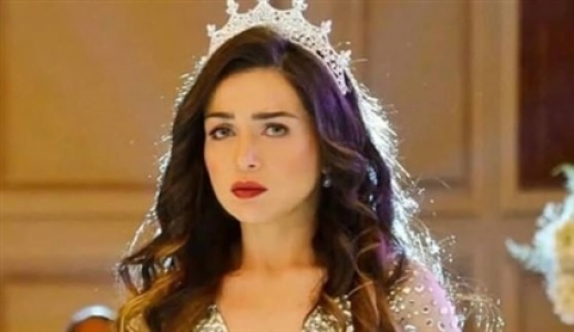 بنظرة حزينة.. مي عز الدين تعلن استمرار تصوير “جزيرة غمام” في رمضان بنظرة حزينة.. مي عز الدين تعلن استمرار تصوير “جزيرة غمام” في رمضان