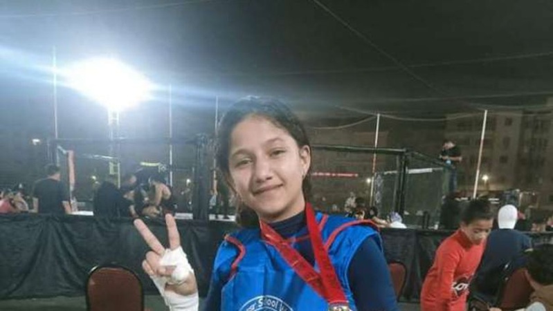«دنيا» أول طفلة من ذوي القدرات تفوز في مسابقة للفنون القتالية بسيناء