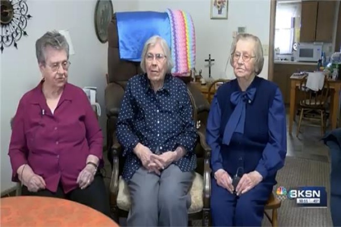 3 شقيقات يتجاوزن عمر المائة في أمريكا | فيديو  