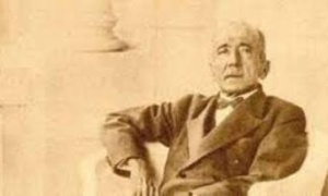 ذاكرة اليوم.. توقيع مرسوم تأسيس مجمع اللغة العربية وميلاد أحمد شوقى
