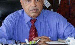 جامعة عدن تدعو خريجي الثانوية إلى سرعة التسجيل للعام الجامعي الجديد 