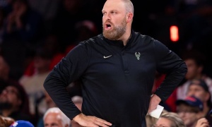  Winless Bucks aren't panicking ahead of matchup with Pacers 