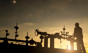 Argentina’s Oil Production Soars as Vaca Muerta Breaks New Records
