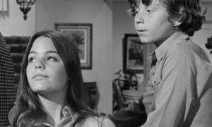 Danny Bonaduce Recalls How Susan Dey Sent Him a Bold Message Mid-Scene on ‘The Partridge Family’