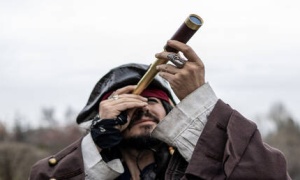 "قراصنة الكاريبي".. جزء جديد من جاك سبارو ليس قبطانا!؟