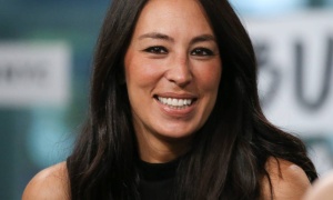 Joanna Gaines’ ‘Shabby Chic’ 3-Piece Stoneware Ramekin Set Adds Farmhouse Charm to Fall Baking